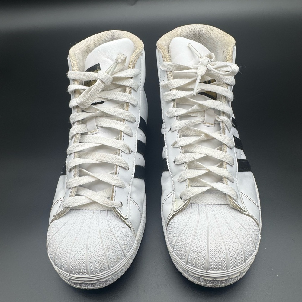 Adidas Men’s Hi Tops  Pro Model Leather White & Black Size 6/ Women’s Size 8